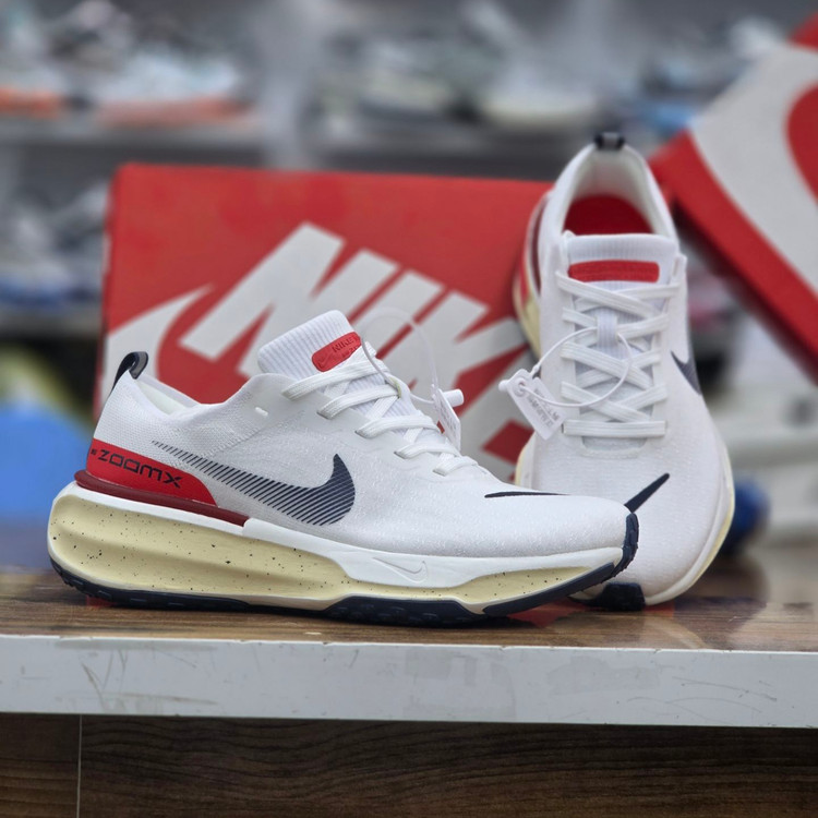 کتونی ویتنامی نایک زوم ایکس اینوینسیبل ران ۳ nike ZoomX Invincible Run 3 / رانینگ و پیاده / ضمانت کیفیت / سایز ۴۰ الا ۴۵
