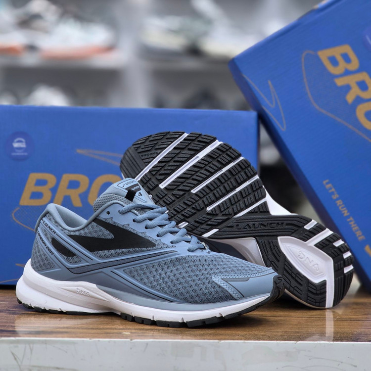 کتونی ویتنامی بروکس لانچ لندن ۲۰۱۷ Brooks launch London 2017 / ضمانت کیفیت ۲۰۲۵ / سایز ۴۰ الا ۴۵