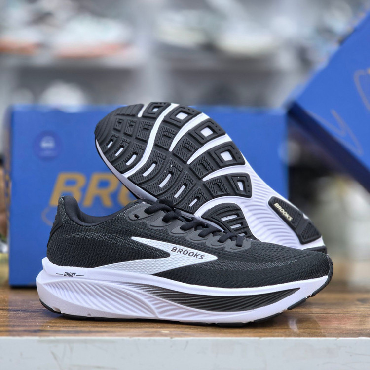 کتونی ویتنامی بروکس گاست ۱۷ Brooks ghost 17 / ضمانت کیفیت / سایز ۴۰ الا ۴۵
