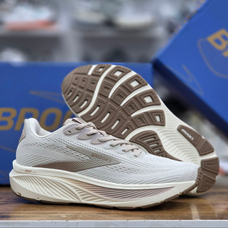 کتونی ویتنامی بروکس گاست ۱۷ Brooks ghost 17 / ضمانت کیفیت / سایز ۴۰ الا ۴۵