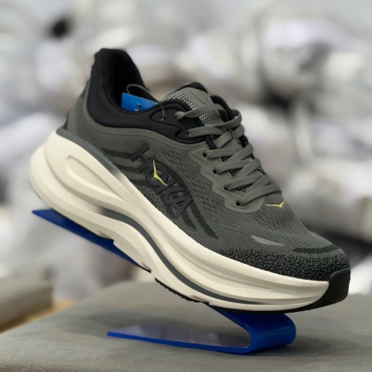 کتونی مسترکوالیتی هوکا باندی ۹ hoka bondi 9 / ضمانت ویتنامی و کیفیت / سایز ۴۰ الا ۴۵