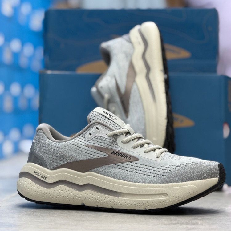 کتونی مسترکوالیتی بروکس گاست مکس ۲ Brooks ghost max 2 / ضمانت ویتنام و کیفیت / سایز ۴۰ الا ۴۵