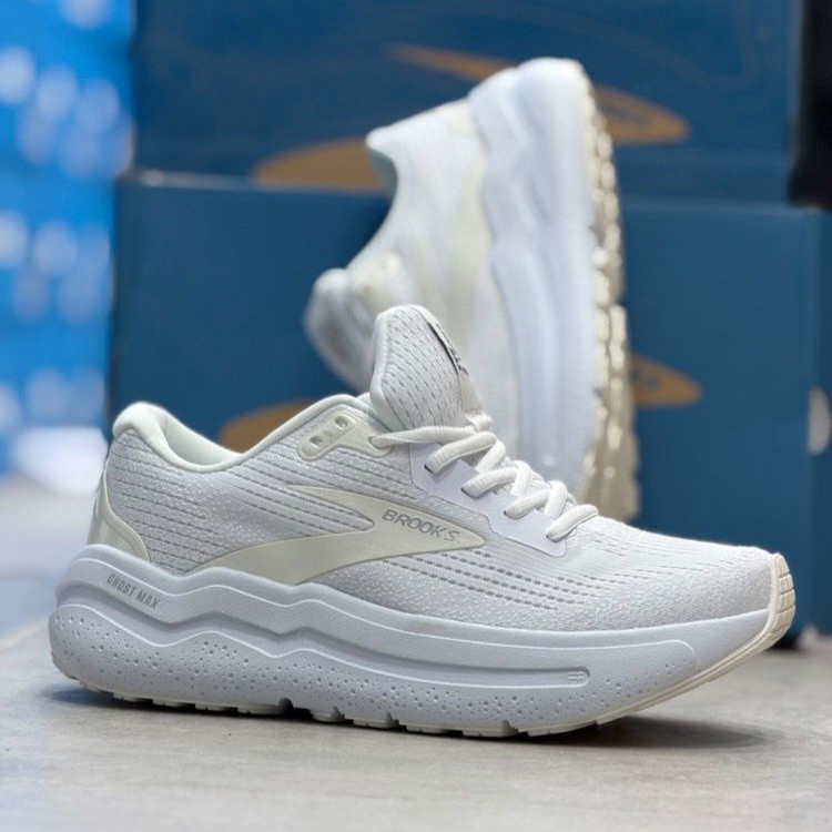 کتونی مسترکوالیتی بروکس گاست مکس ۲ Brooks ghost max 2 / ضمانت ویتنام و کیفیت / سایز ۴۰ الا ۴۵