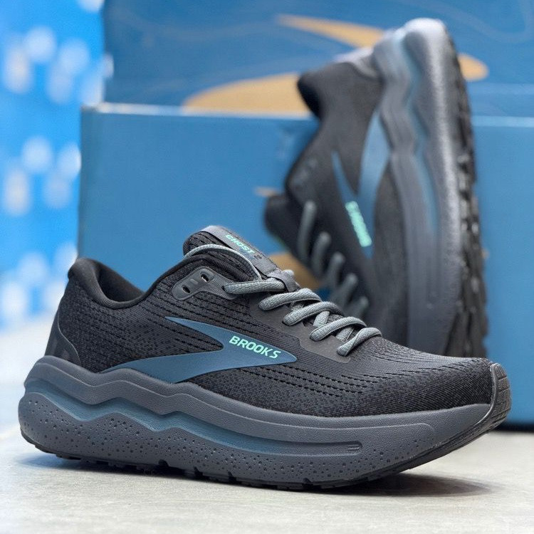 کتونی مسترکوالیتی بروکس گاست مکس ۲ Brooks ghost max 2 / ضمانت ویتنام و کیفیت / سایز ۴۰ الا ۴۵