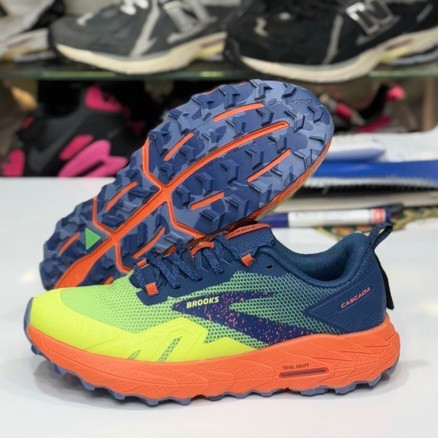کتونی مسترکوالیتی بروکس کاسکادیا ۱۷ Brooks cascadia 17 / ضمانت ویتنام و کیفیت / سایز ۴۰ الا ۴۵