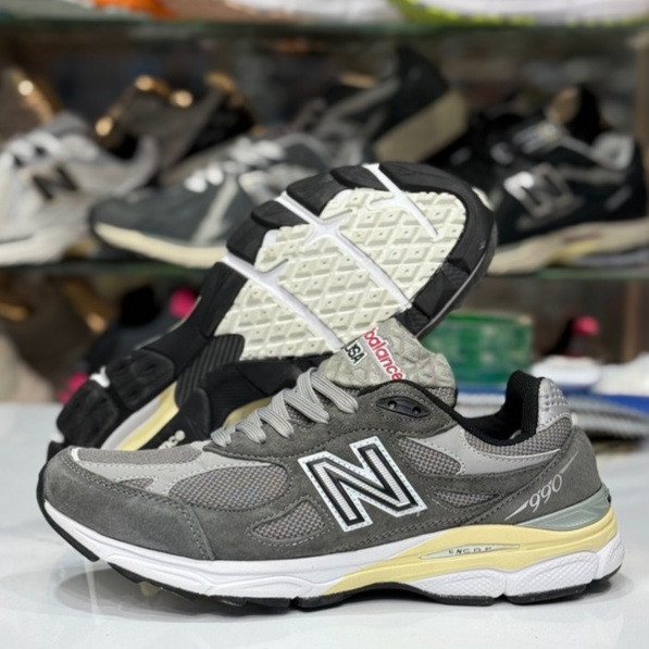 کتونی مسترکوالیتی نیوبالانس ۹۹۰ newbalance 990 / کیفیت مسترکوالیتی / ضمانت کالا ۲۰۲۵ / سایز ۴۰ الا ۴۵