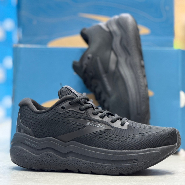کتونی مسترکوالیتی بروکس گاست مکس ۲ Brooks ghost max 2 / ضمانت ویتنام و کیفیت / سایز ۴۰ الا ۴۵