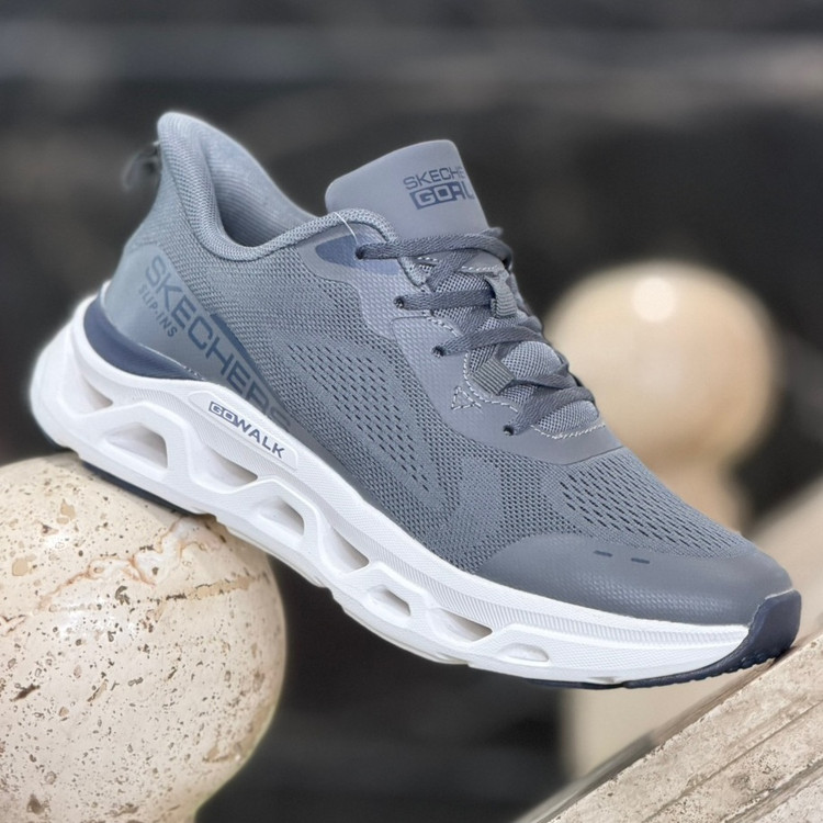 کتونی مسترکوالیتی اسکیچرز گو ران Skechers gorun / ضمانت ویتنام و کیفیت / سایز ۴۰ الا ۴۵