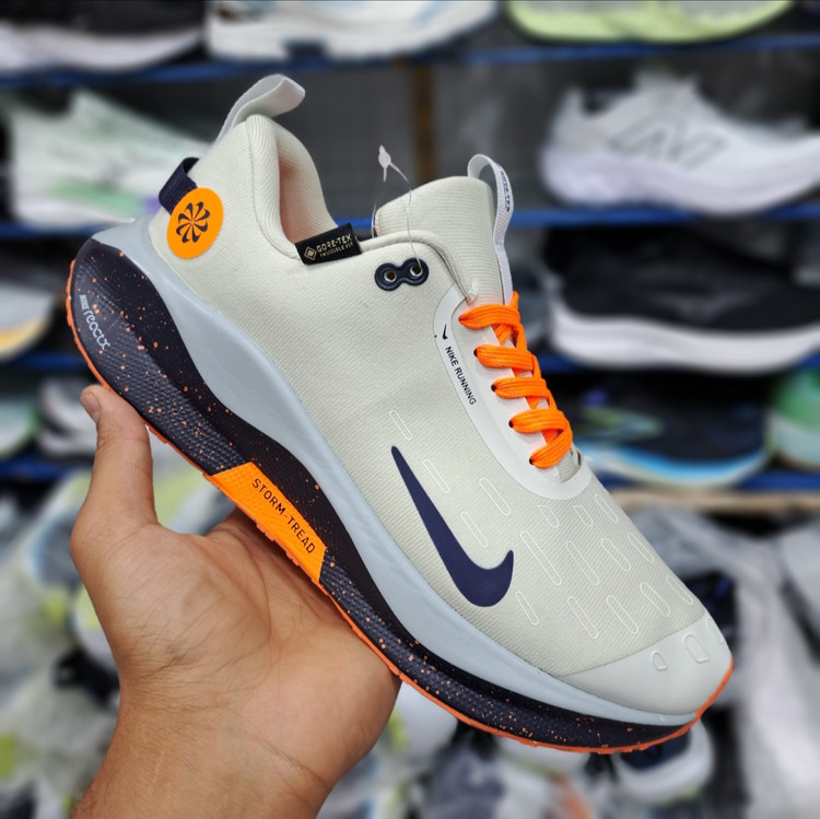 کتونی ویتنامی نایک اینفینیتی ران ۴ nike infinity run 4 / دولایه ضد آب / ضمانت کیفیت ۲۰۲۵ / سایز ۴۰ الا ۴۵