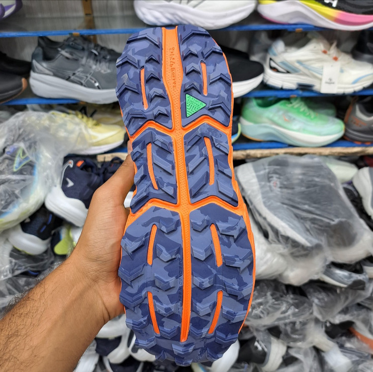 کتونی مسترکوالیتی بروکس کاسکادیا ۱۷ Brooks cascadia 17 / ضمانت ویتنام و کیفیت / سایز ۴۰ الا ۴۵