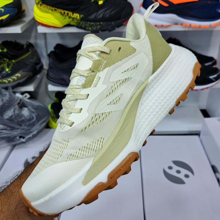کتونی مستر کوالیتی نورث فیس آلتامسا ۵۰۰ the north face altamesa / ضمانت کیفیت کالا / سایز ۴۰ الا ۴۵