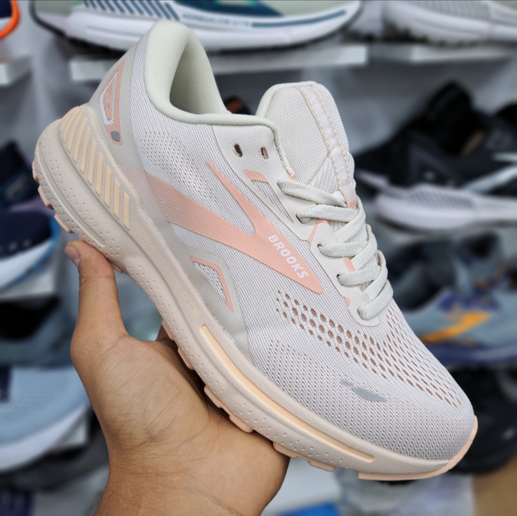 کتونی ویتنامی بروکس آدرنالین جی تی اس ۲۳ Brooks adrenaline gts 23 / رویه مقاوم و تنفس پذیر / کیفیت مستر ۲۰۲۵ / سایز ۴۰ الا ۴۵