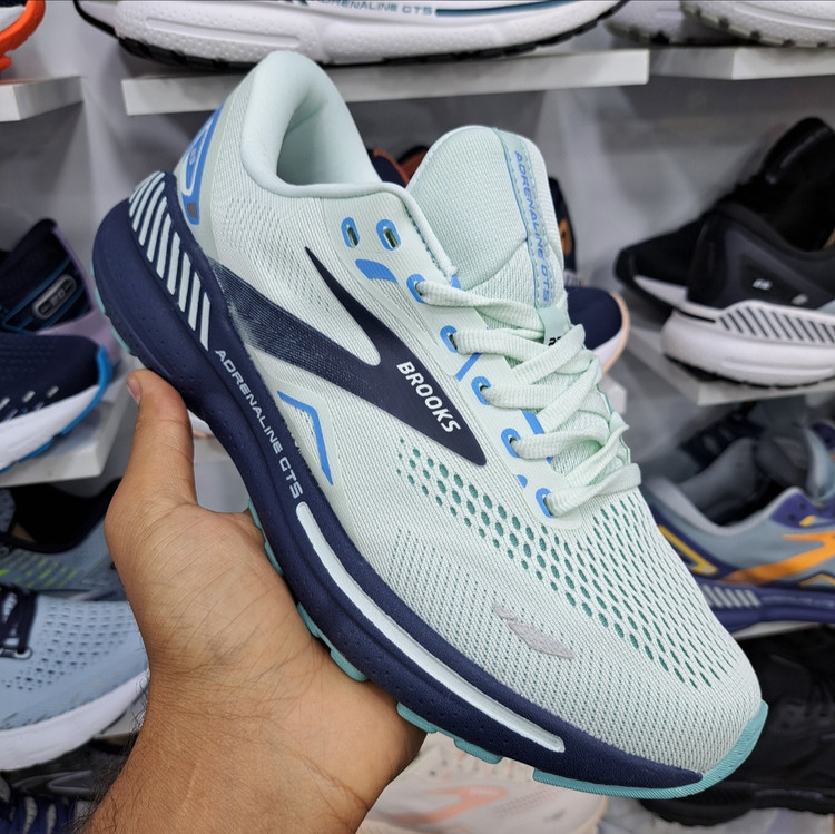کتونی ویتنامی بروکس آدرنالین جی تی اس ۲۳ Brooks adrenaline gts 23 / رویه مقاوم و تنفس پذیر / کیفیت مستر ۲۰۲۵ / سایز ۴۰ الا ۴۵