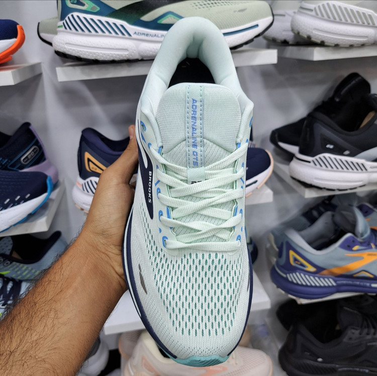 کتونی ویتنامی بروکس آدرنالین جی تی اس ۲۳ Brooks adrenaline gts 23 / رویه مقاوم و تنفس پذیر / کیفیت مستر ۲۰۲۵ / سایز ۴۰ الا ۴۵