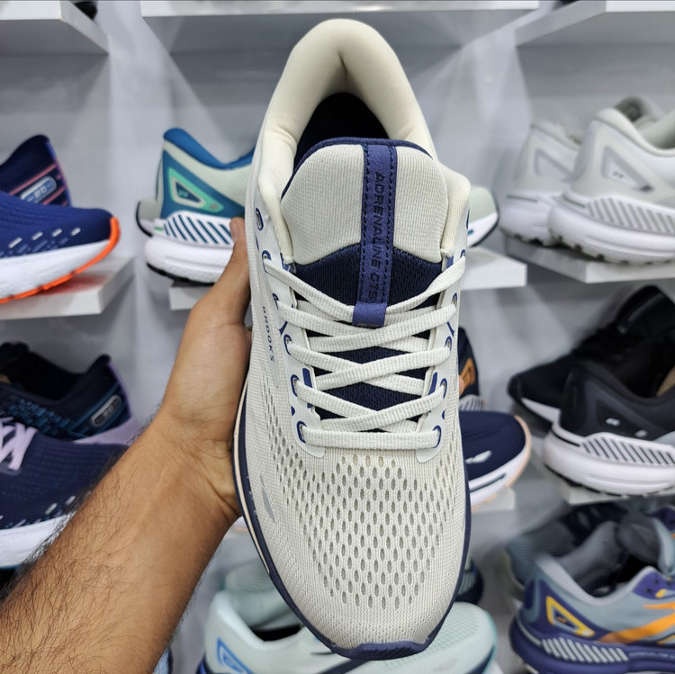 کتونی ویتنامی بروکس آدرنالین جی تی اس ۲۳ Brooks adrenaline gts 23 / رویه مقاوم و تنفس پذیر / کیفیت مستر ۲۰۲۵ / سایز ۴۰ الا ۴۵