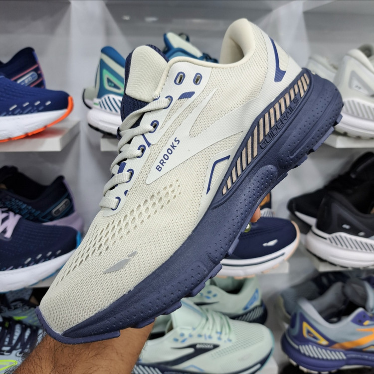 کتونی ویتنامی بروکس آدرنالین جی تی اس ۲۳ Brooks adrenaline gts 23 / رویه مقاوم و تنفس پذیر / کیفیت مستر ۲۰۲۵ / سایز ۴۰ الا ۴۵