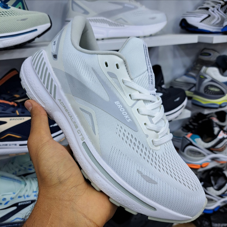 کتونی ویتنامی بروکس آدرنالین جی تی اس ۲۳ Brooks adrenaline gts 23 / رویه مقاوم و تنفس پذیر / کیفیت مستر ۲۰۲۵ / سایز ۴۰ الا ۴۵