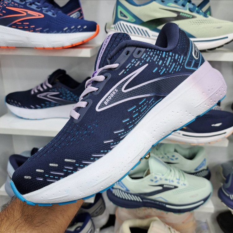 کتونی مسترکوالیتی بروکس گلیسیرین ۲۰ Brooks Glycerin 20 / ضمانت کیفیت و ویتنام / سایز ۴۰ الا ۴۵