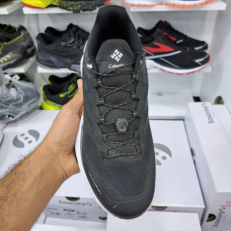 کفش طبیعت گردی مسترکوالیتی کلمبیا هایکینگ Columbia hiking / گورتکس و ضد آب / سایز ۴۰ الا ۴۵