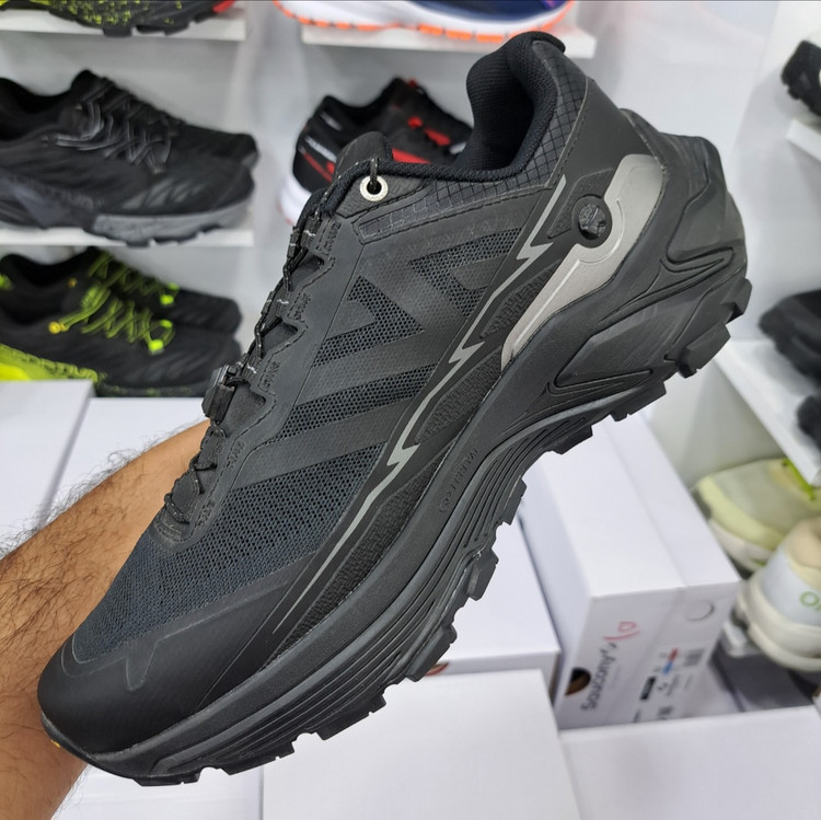 کفش طبیعت گردی مسترکوالیتی کلمبیا هایکینگ Columbia hiking / گورتکس و ضد آب / سایز ۴۰ الا ۴۵