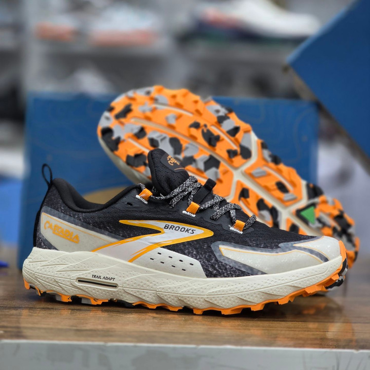 کتونی مسترکوالیتی بروکس کاسکادیا ۱۸ Brooks cascadia 18 / ضمانت ویتنام و کیفیت / سایز ۴۰ الا ۴۵