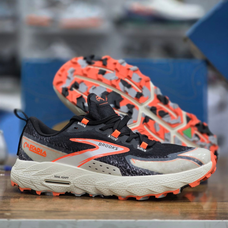 کتونی مسترکوالیتی بروکس کاسکادیا ۱۸ Brooks cascadia 18 / ضمانت ویتنام و کیفیت / سایز ۴۰ الا ۴۵