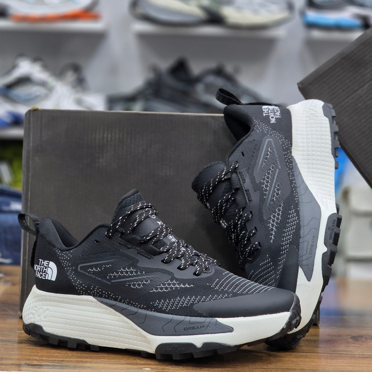 کتونی مستر کوالیتی نورث فیس آلتامسا ۵۰۰ the north face altamesa / ضمانت کیفیت کالا / سایز ۴۰ الا ۴۵