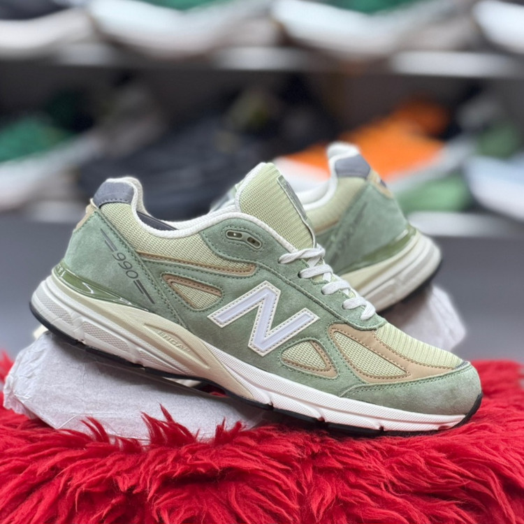 کتونی مسترکوالیتی نیوبالانس ۹۹۰ newbalance 990 / کیفیت مسترکوالیتی / ضمانت کالا ۲۰۲۵ / سایز ۴۰ الا ۴۵