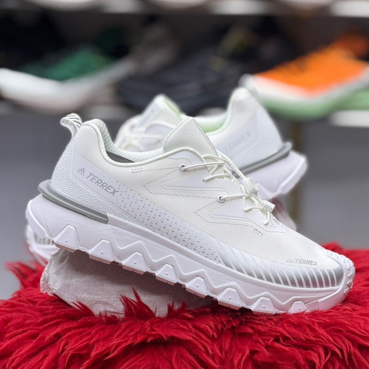 کتونی ویتنامی تریل رانینگ آدیداس ترکس Adidas terrex / کیفیت مستر ۲۰۲۵ / سایز ۴۰ الی ۴۵