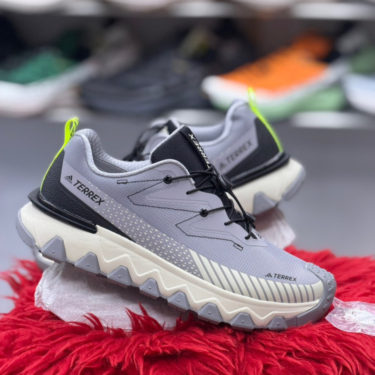 کتونی ویتنامی تریل رانینگ آدیداس ترکس Adidas terrex / کیفیت مستر ۲۰۲۵ / سایز ۴۰ الی ۴۵