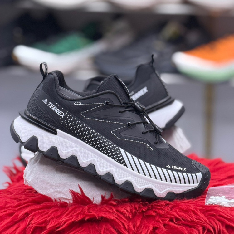 کتونی ویتنامی تریل رانینگ آدیداس ترکس Adidas terrex / کیفیت مستر ۲۰۲۵ / سایز ۴۰ الی ۴۵