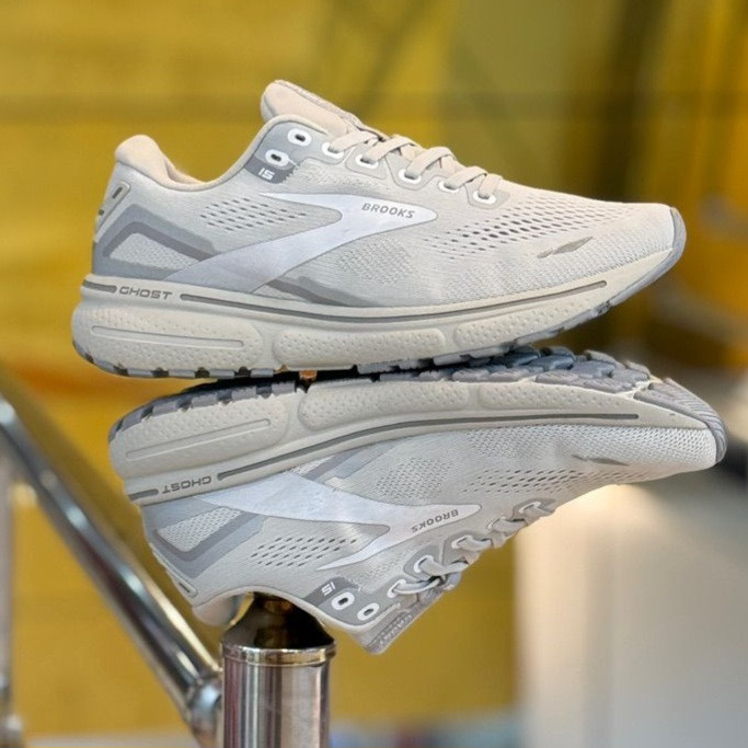 کتونی مسترکوالیتی ست زنانه و مردانه بروکس گاست ۱۵ Brooks ghost 15 / ضمانت کیفیت و ویتنام / سایز ۳۶ الا ۴۵