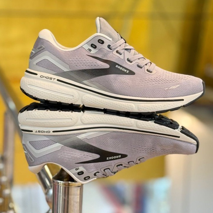 کتونی مسترکوالیتی ست زنانه و مردانه بروکس گاست ۱۵ Brooks ghost 15 / ضمانت کیفیت و ویتنام / سایز ۳۶ الا ۴۵