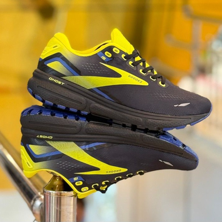 کتونی مسترکوالیتی بروکس گاست ۱۵ Brooks ghost 15 / ضمانت کیفیت و ویتنام / سایز ۴۰ الا ۴۵