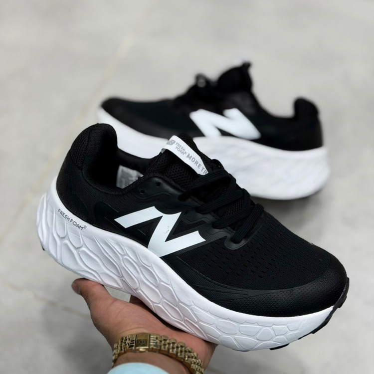 کتونی مسترکوالیتی نیوبالانس فرش فوم مور تریل وی۳ newbalance fresh foam more trail v3 / ضمانت ویتنام و کیفیت کالا / سایز ۴۰ الا ۴۵