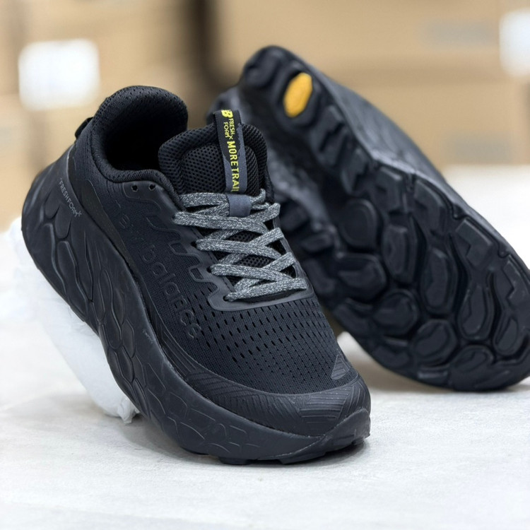 کتونی مسترکوالیتی نیوبالانس فرش فوم مور تریل وی۳ newbalance fresh foam more trail v3 / ضمانت ویتنام و کیفیت کالا / سایز ۴۰ الا ۴۵