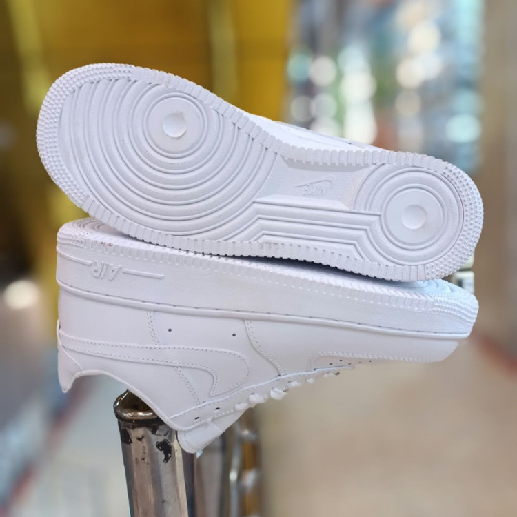 کفش مستر کوالیتی نایک ایرفورس وان nike air force 1 / ضمانت کیفیت و ویتنام / سایز ۴۰ الا ۴۵