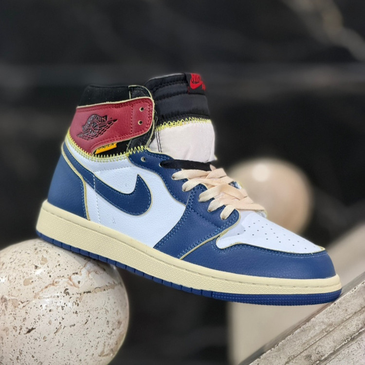 کفش مسترکوالیتی نایک ایر جردن وان Nike air Jordan 1 / ضمانت کیفیت و ویتنام / سایز ۴۰ الا ۴۵