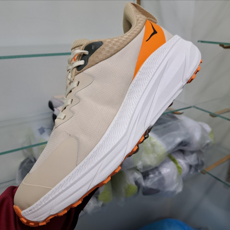 کتونی ویتنامی هوکا چلنجر ۷ hoka challenger 7 / کیفیت مستر ۲۰۲۵ / سایز ۴۰ الا ۴۵