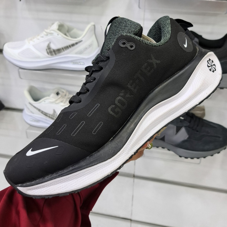 کتونی ویتنامی نایک اینفینیتی ران ۴ nike infinity run 4 / دولایه ضد آب / ضمانت کیفیت ۲۰۲۵ / سایز ۴۰ الا ۴۵