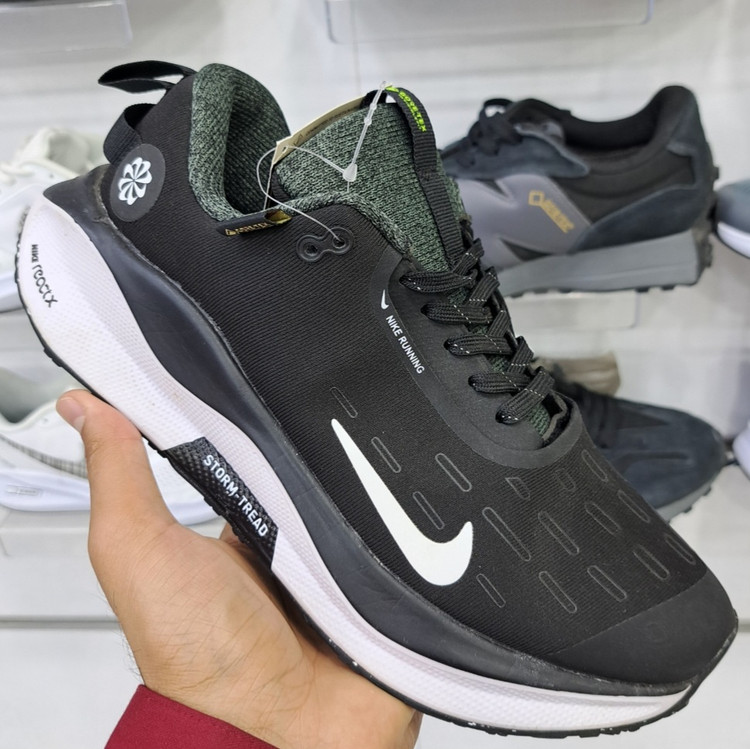 کتونی ویتنامی نایک اینفینیتی ران ۴ nike infinity run 4 / دولایه ضد آب / ضمانت کیفیت ۲۰۲۵ / سایز ۴۰ الا ۴۵