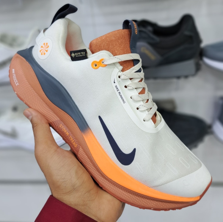 کتونی ویتنامی نایک اینفینیتی ران ۴ nike infinity run 4 / دولایه ضد آب / ضمانت کیفیت ۲۰۲۵ / سایز ۴۰ الا ۴۵