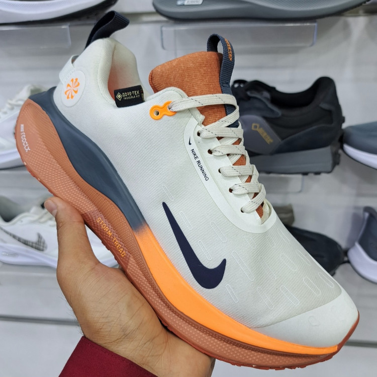 کتونی ویتنامی نایک اینفینیتی ران ۴ nike infinity run 4 / دولایه ضد آب / ضمانت کیفیت ۲۰۲۵ / سایز ۴۰ الا ۴۵