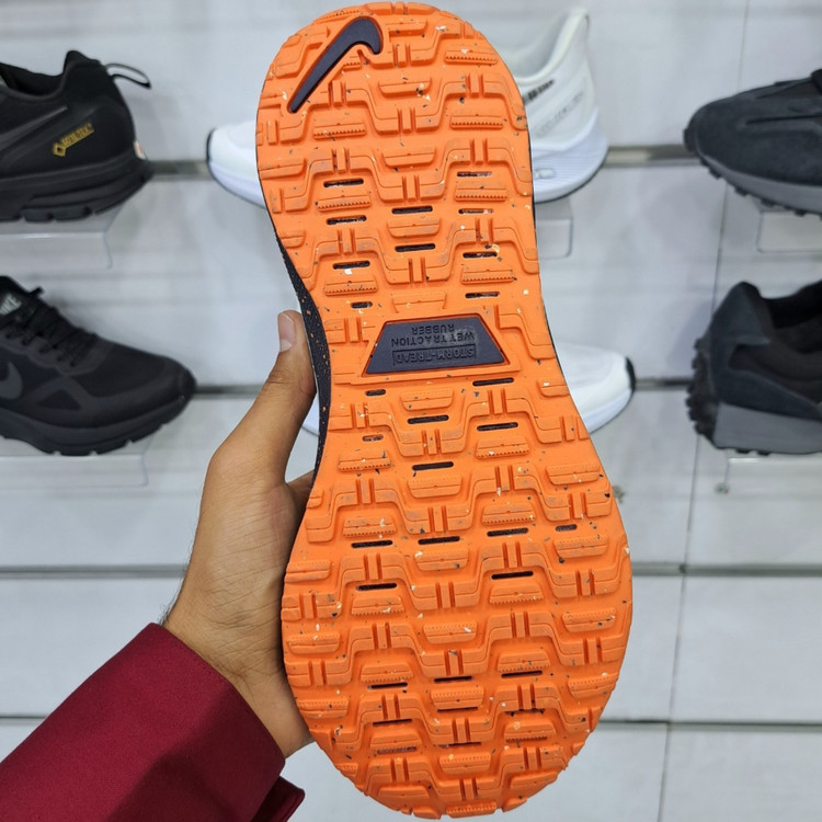کتونی ویتنامی نایک اینفینیتی ران ۴ nike infinity run 4 / دولایه ضد آب / ضمانت کیفیت ۲۰۲۵ / سایز ۴۰ الا ۴۵