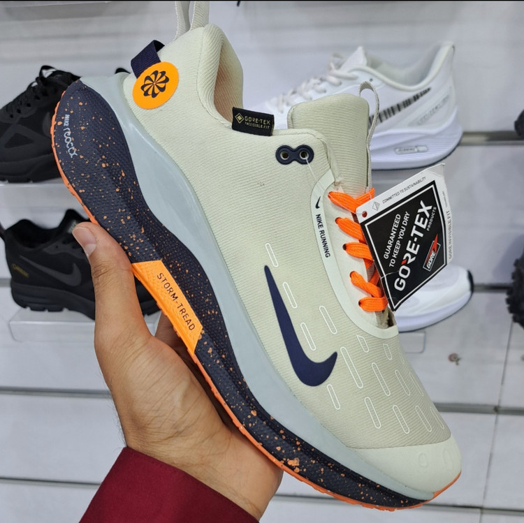 کتونی ویتنامی نایک اینفینیتی ران ۴ nike infinity run 4 / دولایه ضد آب / ضمانت کیفیت ۲۰۲۵ / سایز ۴۰ الا ۴۵