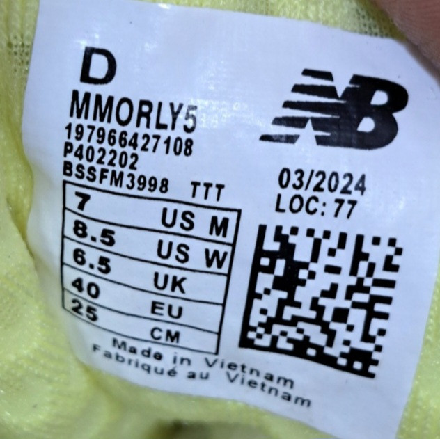 کتونی مسترکوالیتی نیوبالانس فرش فوم مور newbalance fresh foam more / ضمانت کیفیت و ویتنام / سایز ۴۰ الا ۴۵