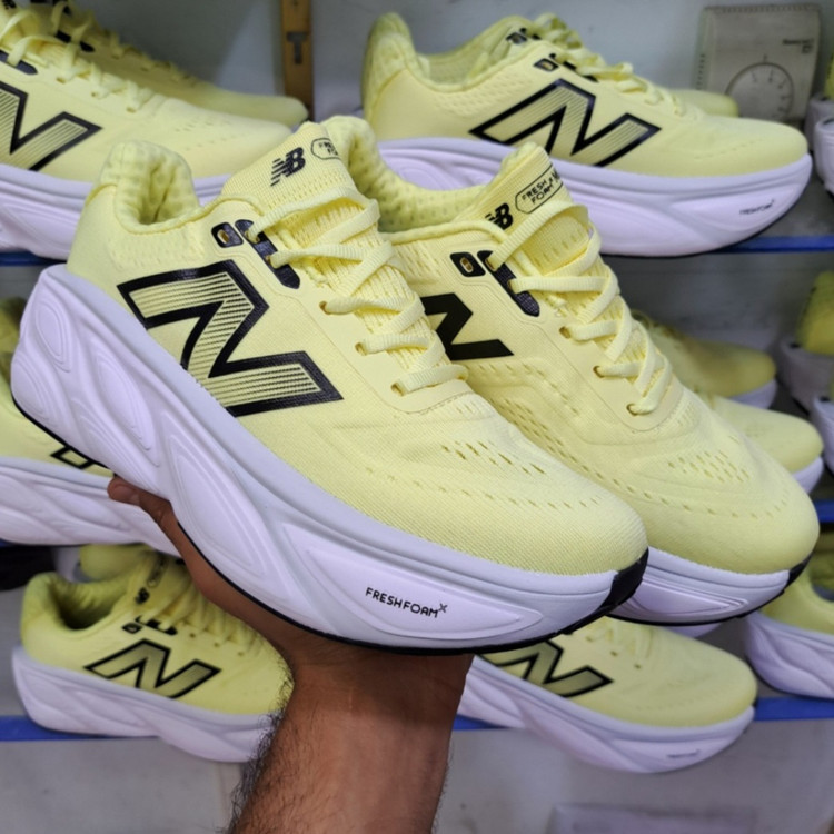 کتونی مسترکوالیتی نیوبالانس فرش فوم مور newbalance fresh foam more / ضمانت کیفیت و ویتنام / سایز ۴۰ الا ۴۵