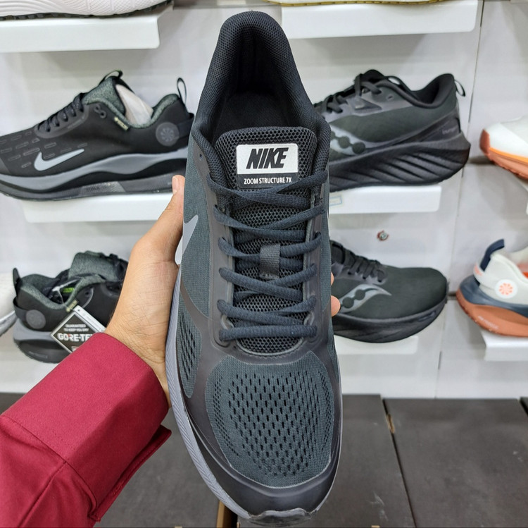 کتونی نایگ گاید ۱۰ nike guide 10 / رویه مقاوم و تنفس پذیر / کیفیت مستر ۲۰۲۵ / سایز ۴۰ الا ۴۵