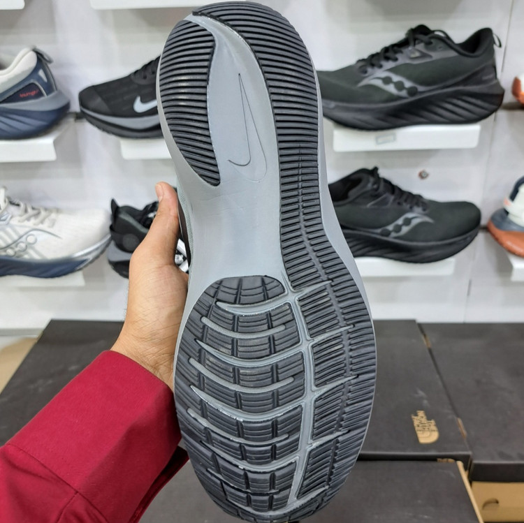 کتونی نایگ گاید ۱۰ nike guide 10 / رویه مقاوم و تنفس پذیر / کیفیت مستر ۲۰۲۵ / سایز ۴۰ الا ۴۵