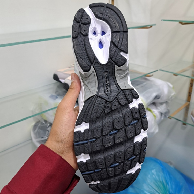 کتونی ویتنامی نیوبالانس ۵۳۰ newbalance 530 / کیفیت مستر ۲۰۲۵ / سایز ۴۰ الی ۴۵